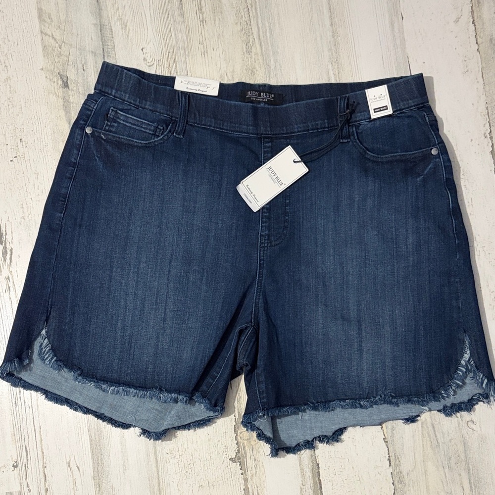 Judy Blue Dark Blue High Rise Jean Shorts Size 3X NWT